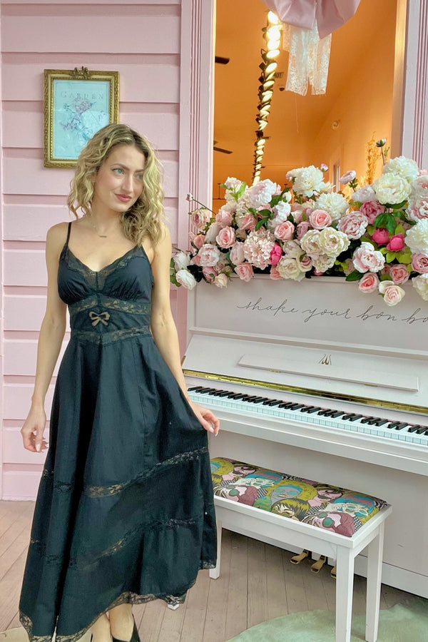 Catryn Dress ~ Black