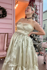 The French Corset Puff ~ Champagne w/ Antique Lace
