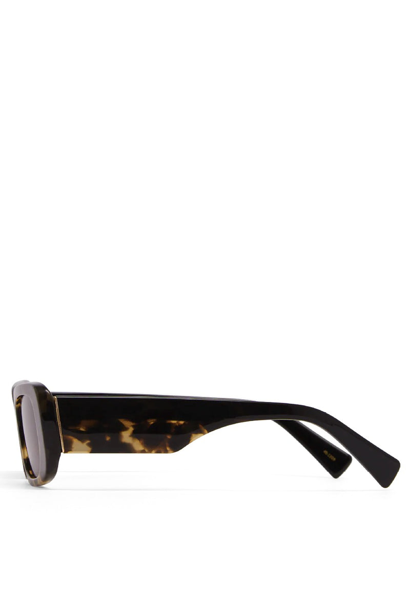 The Tash ~ Toffee Tort/Black Pecan