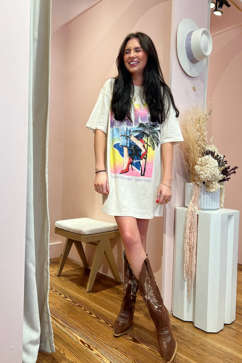 Our Hibiscus Lane Biker Tee Dress in Peach is crafted from Spell's gorgeously soft organic pima cotton and is the perfect ‘cool girl’ throw on piece. Our Tee Dress can be styled in a variety of different ways, wear it as a dress with a statement boot or tucked into denim as an oversized tee. Perfect for all things vacation, lounging and weekend...really just perfect in general! Paired here with our Lucky Charm Western Boot, Floral Festival Western Boot, and Lavender Lolita Hat.