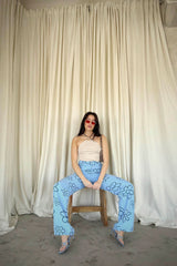 Alright, y'all... off the record, these daisy relaxed cotton jeans have completely stolen our hearts! The epitome of a statement pant yet featuring a relaxed, classic fit in a lightweight, breathable cotton comfortable enough for every day, there's no better way to add a pop of color into your wardrobe.  Runs true to size, model wearing size small Self: 100% Cotton; Pocket lining: 90% Cotton, 10% Polyester Five pocket style