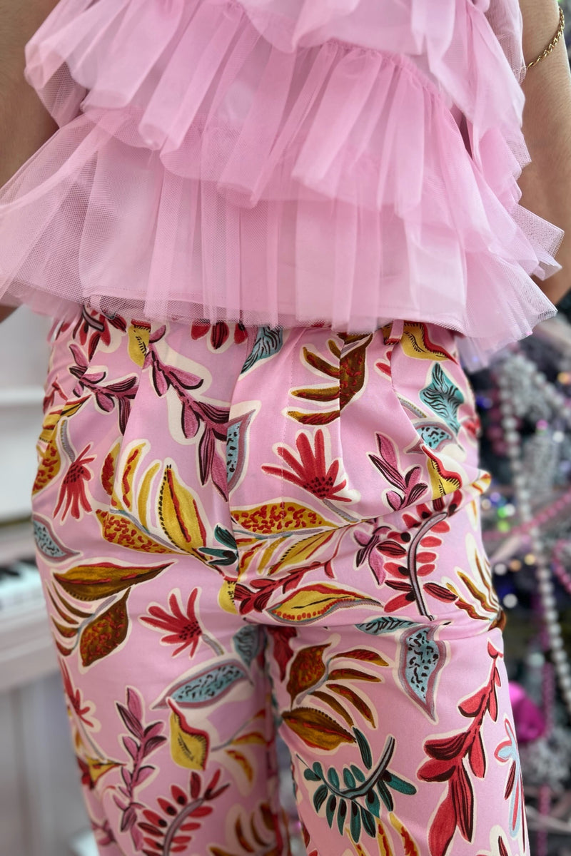 Leaf me alone and let me be on my way in these fun-filled, tropical, straight leg pants! A classic fitting straight leg trouser that's as versatile as it is flattering ~ featuring a relaxed fit that'll perfectly hug and accentuate your curves, functional belt loops, and flattering front pleats, these beauties add a playful pop of color to a day at the office or provide the perfect balance to any basic tank for a stroll around town. 