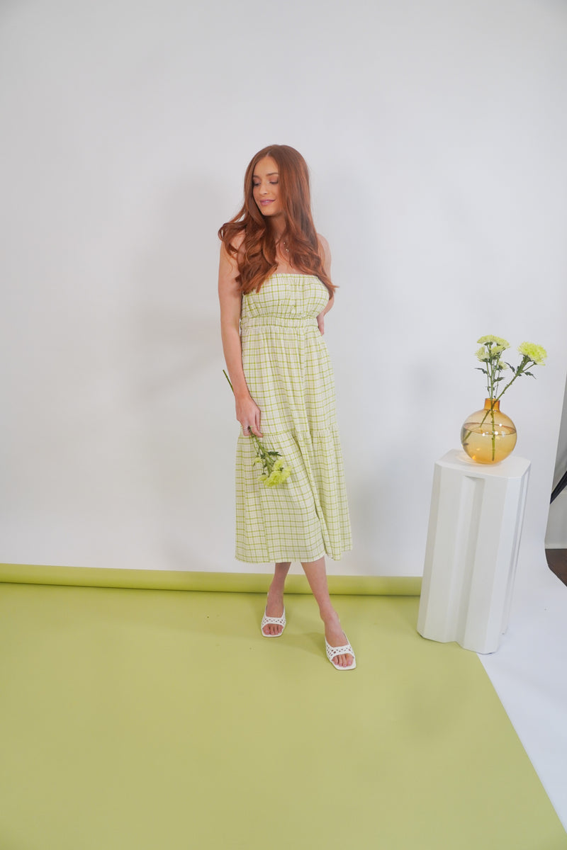 Y'all...we are crushing HARD on our perfect Usari Mule! With some good old fashioned retro vibes and ample amounts of class, these woven beauties truly can do it all. Toss them on with a dress to be totally put together yet perfectly comfy, or throw them on with jeans and a tee for an instantly elevated look.  Run true to size 2.5" Heel Square toe
