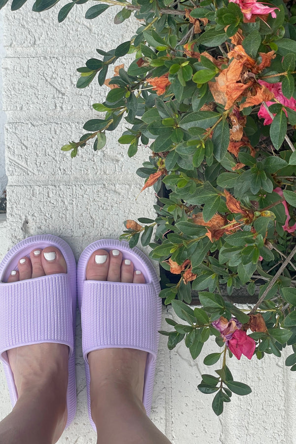 From coast to coast, the beach to your resort, poolside to your room or anywhere in between, these oh-so comfy slides will be there for you every step of the way. Featuring a squishy moulded footbed and lightweight classic slide design, these are guaranteed to be a new favorite in your summer shoe collection.  100% EVA Run true to size. If in between sizes, we recommend sizing up. Cutout in slide for increased breathability Comfort moulded footbed Squishy sole