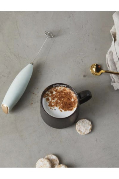 You can make your own best latte with a rich, creamy forth in seconds with our handheld electric drink whisk.  This small and efficient frother works on all types of milk, and it's light and portable, so you can elevate your coffee wherever you go.