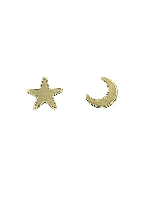 The perfect pair, star and moon and the ideal start to any ear party! Get a little cosmic with these gems.  Gold filled Hand made in Costa Mesa, CA